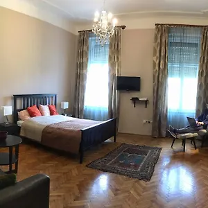 Diamonds With 2 Near Guzsdu Udvar Appartamento Budapest